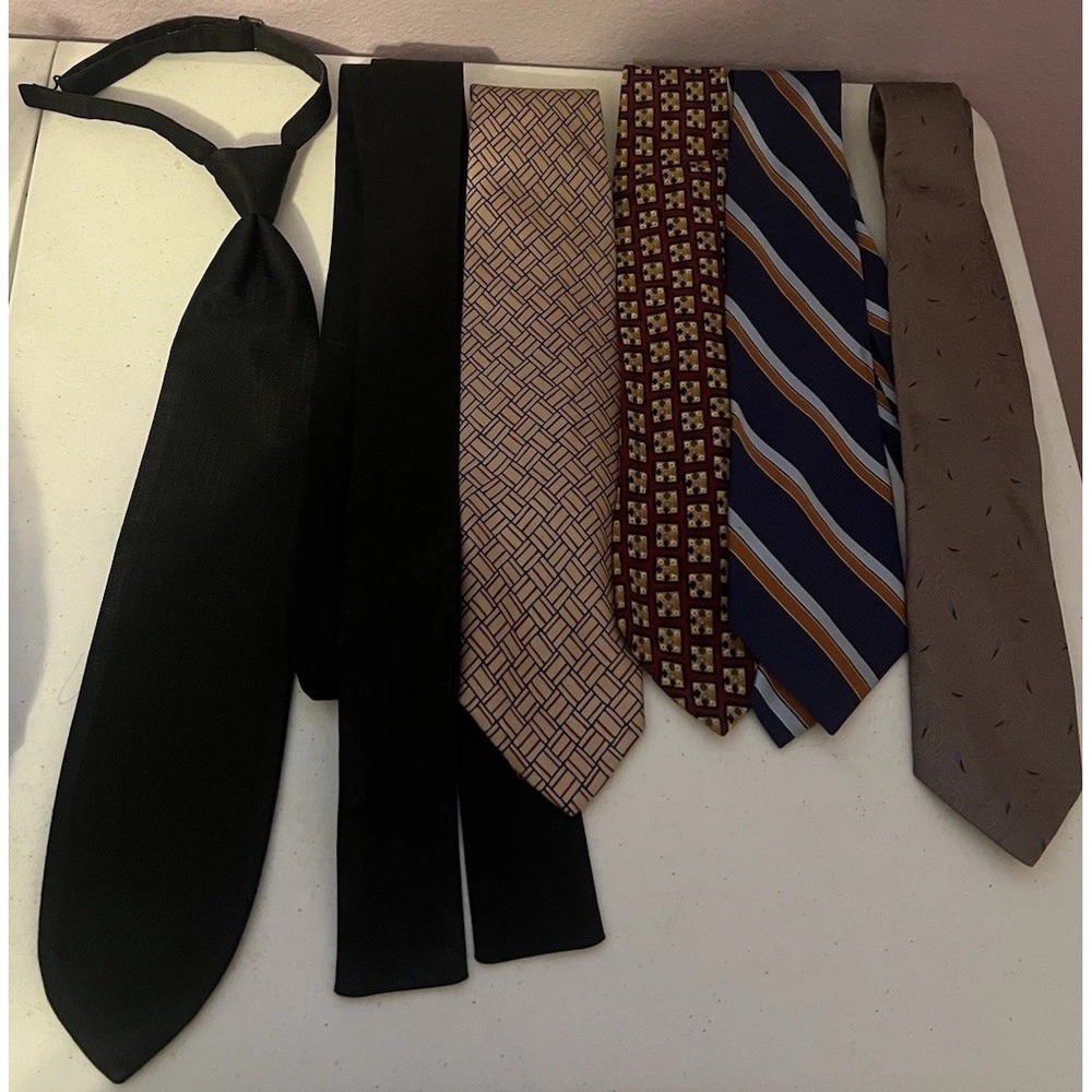 Men's Clip on Black Blue Red Tan Patterned Tie Lot